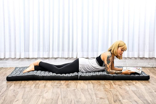 Leewadee Trifold Mattress Standard – Comfortable Thai Massage Pad, Foldable Floor Mattress Filled with Kapok, Perfect to Use as a Sleeping Mat 79 x 28 inches, Black