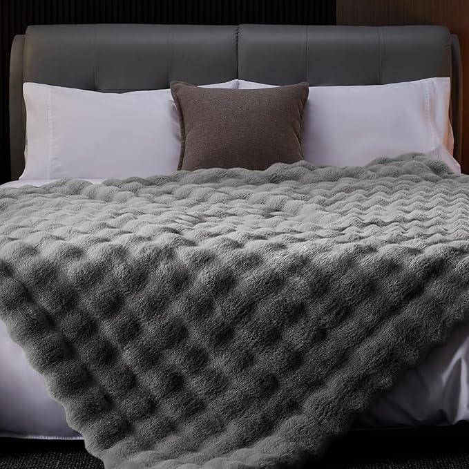 Faux Fur Throw Blanket, 1000GSM Fluffy Soft Bubble Blanket for Couch Bed, Cozy Plush Warm and Thick Blanket, Fuzzy Rabbit Throw for Living Room Bedroom 90''*104'' Light Grey
