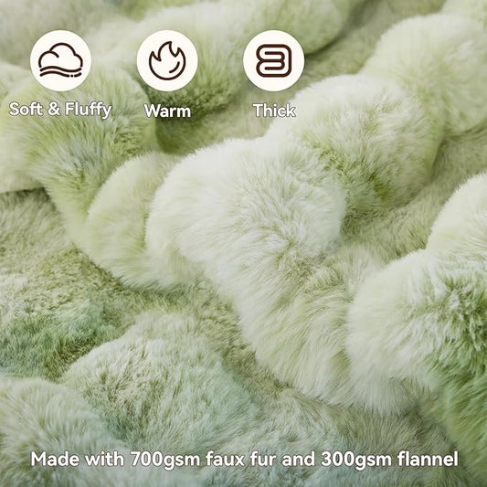 Faux Fur Throw Blanket, 1000GSM Fluffy Soft Bubble Blanket for Couch Bed, Cozy Plush Warm and Thick Blanket, Fuzzy Rabbit Throw for Living Room Bedroom 90''*104'' Green