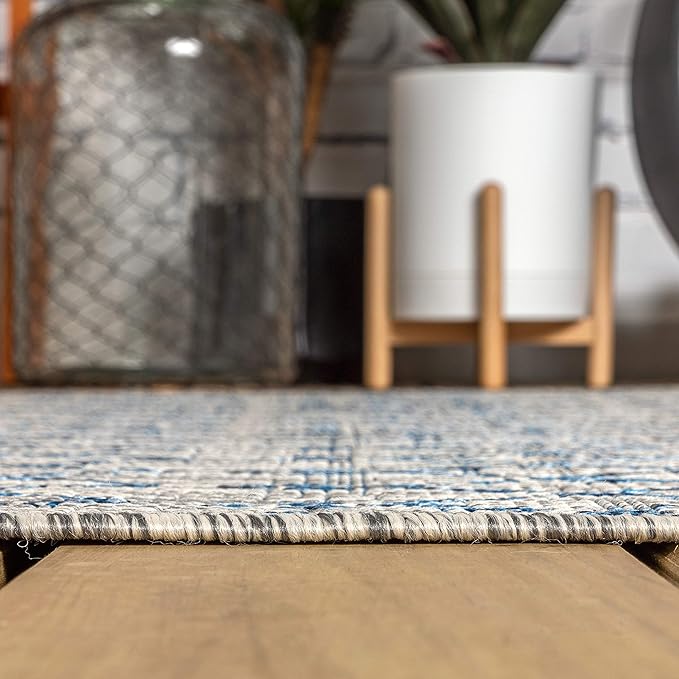 JONATHAN Y Moroccan Geometric Indoor Outdoor Round Area Rug 9 Ft Light Gray/Navy, Ourika Textured Weave for Backyard, Patio, Porch, Easy-Cleaning, High Traffic, Pet-Friendly, Non-Shedding SMB108A-9R