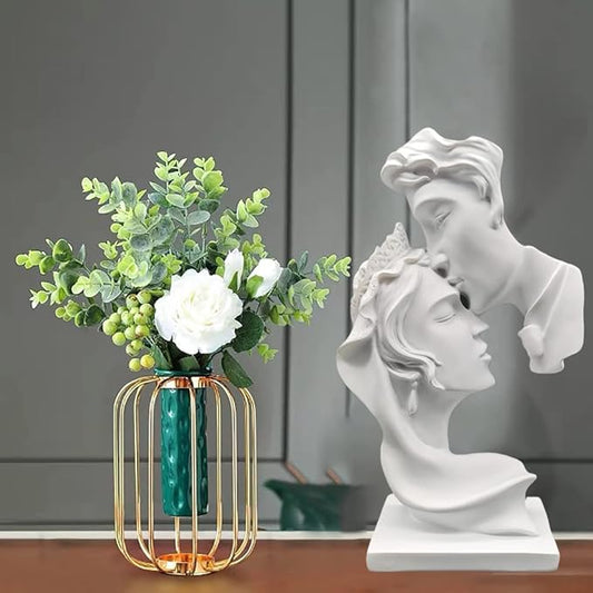 Kiss Statues,Resin Statue Ornaments, Abstract Style Sculptures, Valentine's Day, Living Room Dining Desk Decorations,Bookshelf Decorative Objects,Modern Home Decor(White)