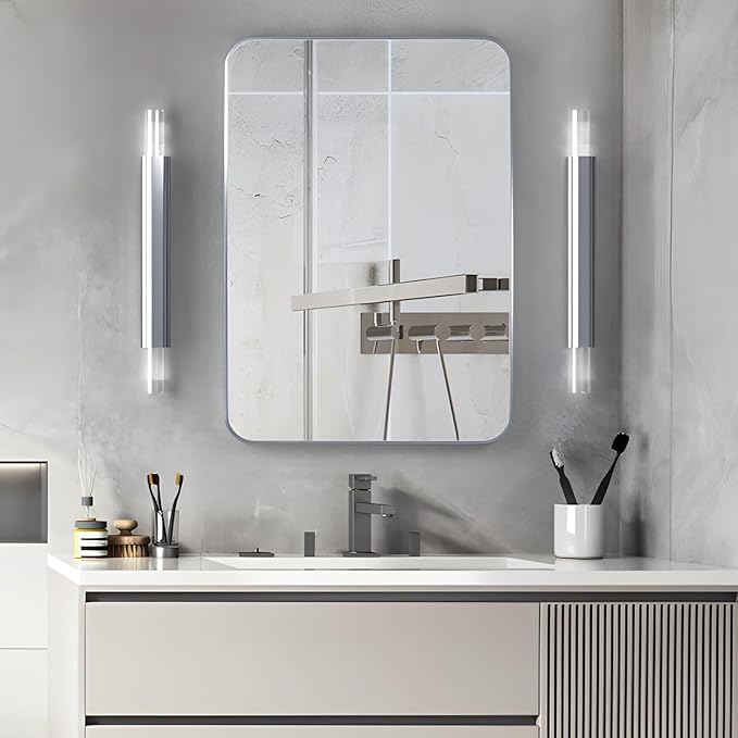 Manocorro Wall Mirror Bathroom Mirror, 20 x 28 Inch Silver Rectangular Mirror with Aluminum Alloy Frame, Rounded Corner Hanging Mirror Decor for Entryway, Bedroom, Living Room, Silver
