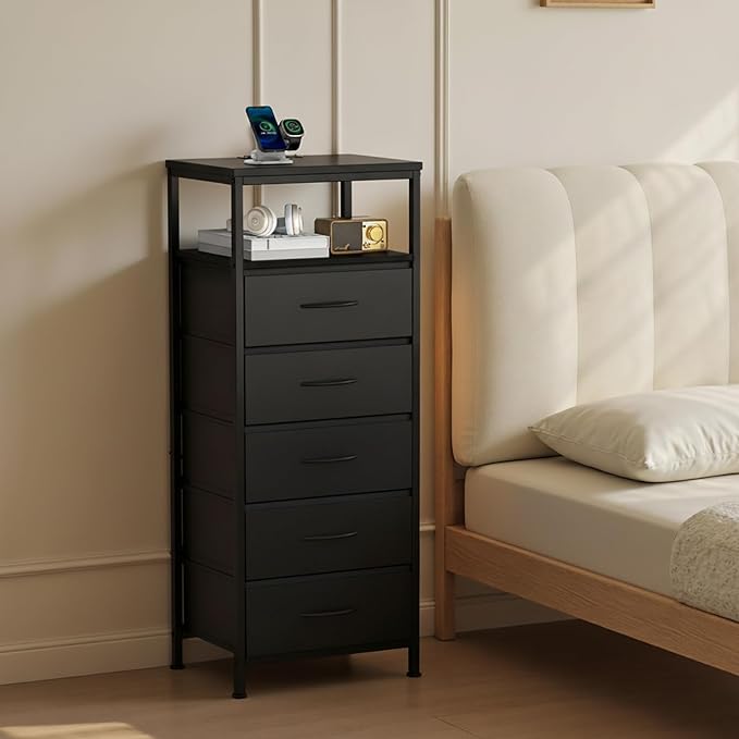 Sweetcrispy Nightstand with Charging Station, Bedside End Table with 4 Fabric Drawers & USB/Type-C Ports and Outlets, Night Stand for Bedroom Furniture, Adjustable Feet and Variable Light Strip, Black