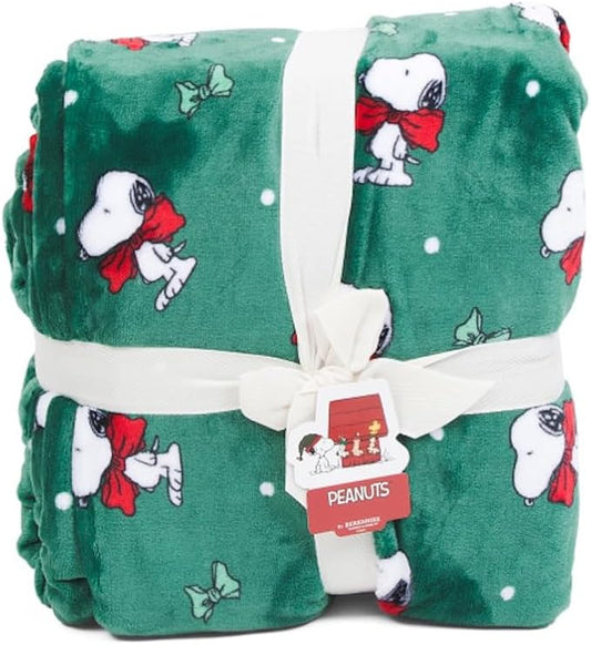 Berkshire Blanket & Home Co Peanuts Winter Blanket, Polyester (Green - Dog with Red Bows, Full/Queen)
