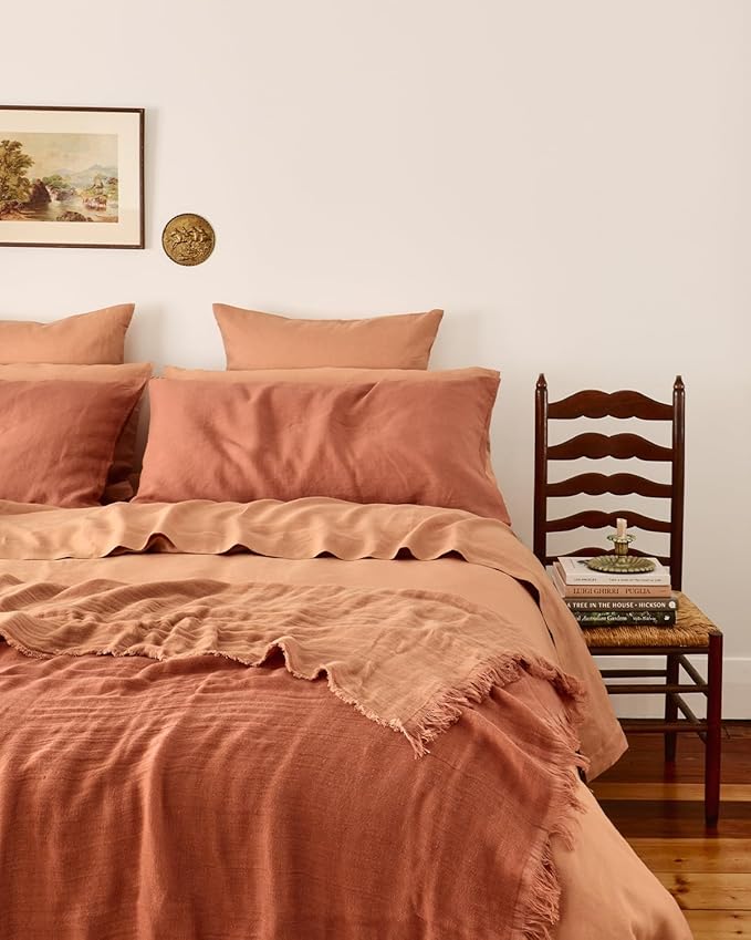 Bed Threads - Linen Muslin Throw - 100% French Flax Linen - Double-Layered & Frayed Edge - Eco-Friendly - Soft & Delicate Blanket - Two-Tone Design - Machine Washable - 87” x 59” - Terracotta/Hazelnut