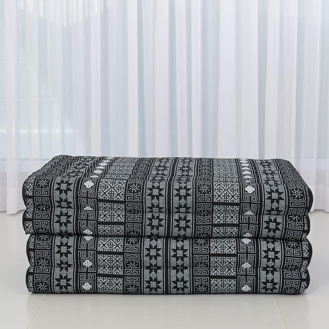 Leewadee Trifold Mattress Standard – Comfortable Thai Massage Pad, Foldable Floor Mattress Filled with Kapok, Perfect to Use as a Sleeping Mat 79 x 28 inches, Black