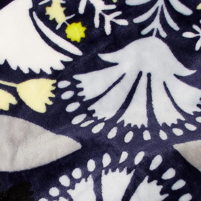 Vera Bradley Women's Oversized Fleece Plush Throw Blanket, Plaza Tile, King