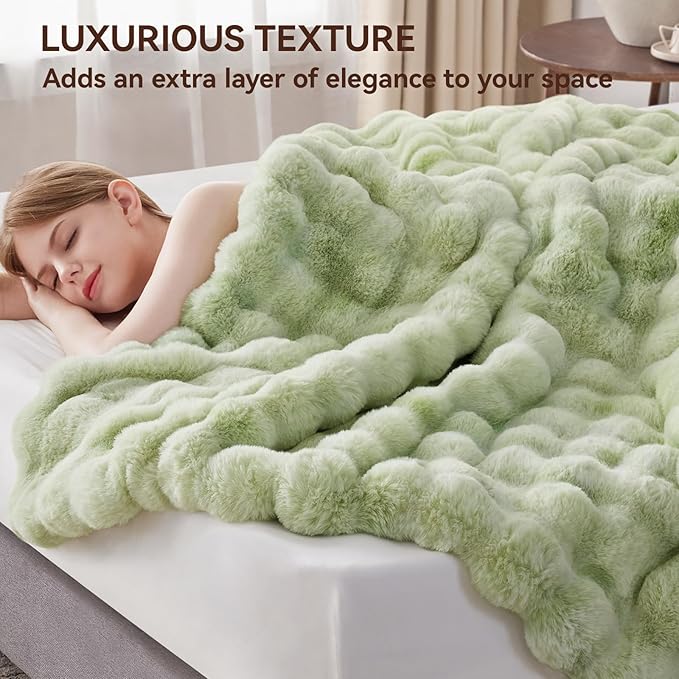 Faux Fur Throw Blanket, 1000GSM Fluffy Soft Bubble Blanket for Couch Bed, Cozy Plush Warm and Thick Blanket, Fuzzy Rabbit Throw for Living Room Bedroom 50''*60'' Green
