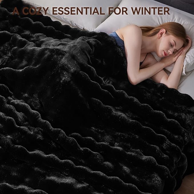 Faux Fur Throw Blanket, 1000GSM Fluffy Soft Bubble Blanket for Couch Bed, Cozy Plush Warm and Thick Blanket, Fuzzy Rabbit Throw for Living Room Bedroom 50''*60'' Black