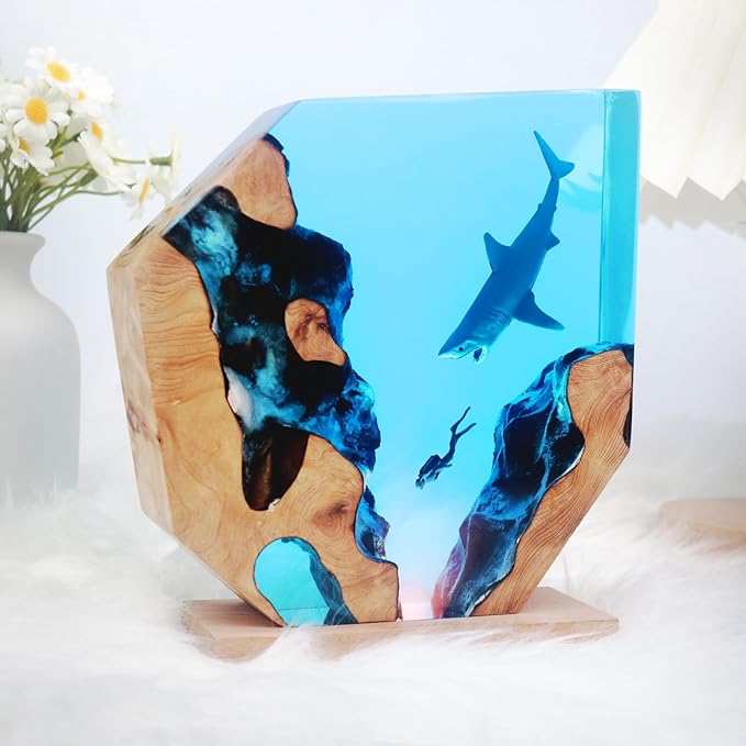 Shark Diver LED Ocean Lamp, Epoxy Resin Decorative Night Light for Office, Desk, Bathroom or Bedroom, Suitable for Holidays (Shark&Diver)