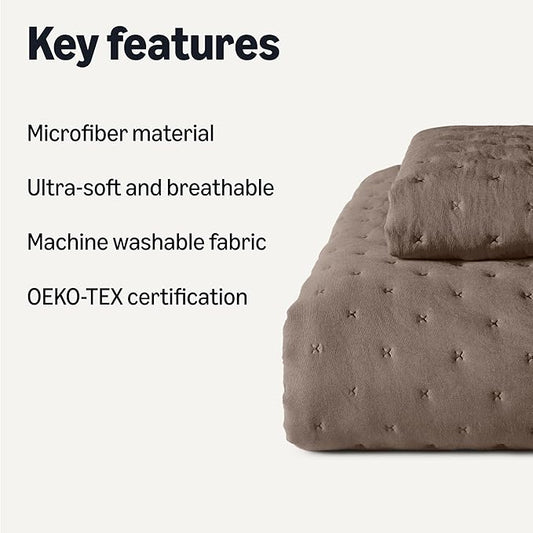 Amazon Basics Brushed Microfiber Quilt Set, Extra Soft with Natural Texture, 2-Piece, Twin/Twin XL, Brown