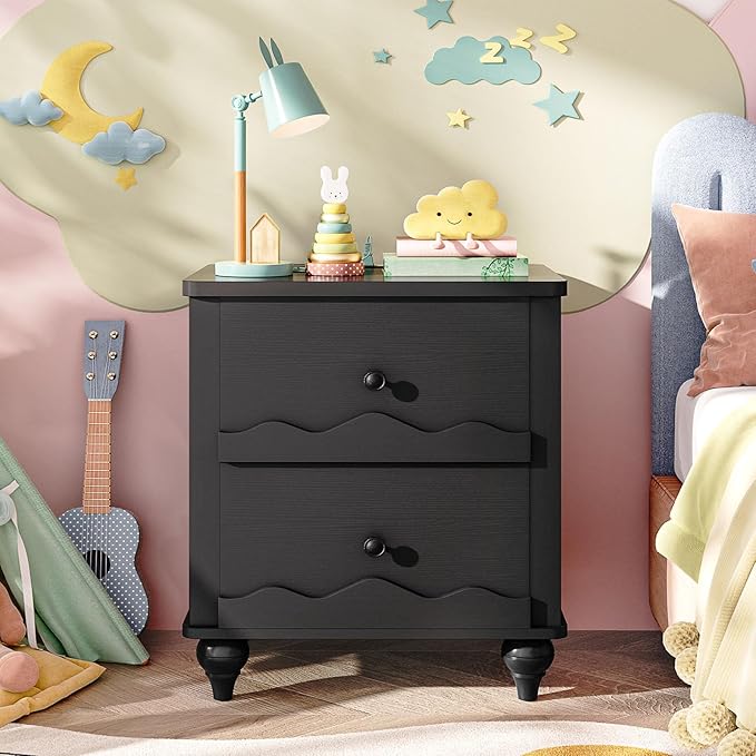 Cyclysio Black Nightstand with Charging Station Set of 2, Scalloped Bedside Table with 2 Smooth Drawers, Modern End Table with Solid Wood Legs for Bedroom and Small Spaces