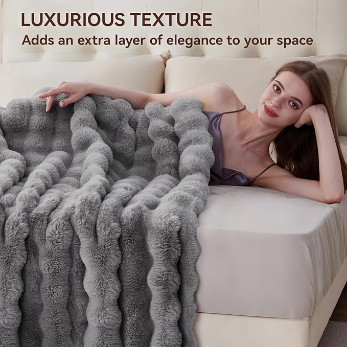 Faux Fur Throw Blanket, 1000GSM Fluffy Soft Bubble Blanket for Couch Bed, Cozy Plush Warm and Thick Blanket, Fuzzy Rabbit Throw for Living Room Bedroom 50''*60'' Light Grey