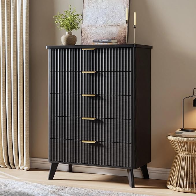 Garvee 5 Drawers Dresser for Bedroom, 47.2" Tall Dressers with Curved Profile Design, Fluted Wood Drawers with Gold Handle, Modern Chest of Dressers with Thickened Design for Living Room, Black