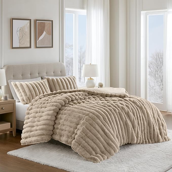 Madison Park Jasmine King Comforter Set, Luxurious Reversible Faux Fur Plush Ribbed Velvet Bedding, Fuzzy Thick Warm Winter Comforter, Super Soft Fluffy 3-Piece Set Taupe