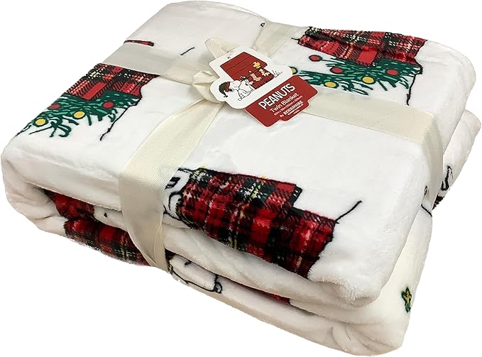 Berkshire Blanket & Home Co Peanuts Winter Blanket, Polyester (White - Red Plaid Doghouse, Twin)