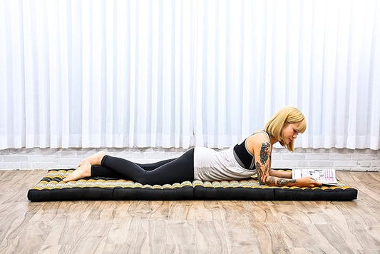 Leewadee Trifold Mattress Standard – Comfortable Thai Massage Pad, Foldable Floor Mattress Filled with Kapok, Perfect to Use as a Sleeping Mat 79 x 28 inches, Black Orange