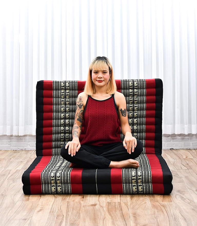 Leewadee Trifold Mattress XL – Comfortable Thai Massage Pad, Foldable Relaxation Floor Mattress Filled with Kapok, Perfect to Use as a Sleeping Mat 79 x 39 inches, Black Red