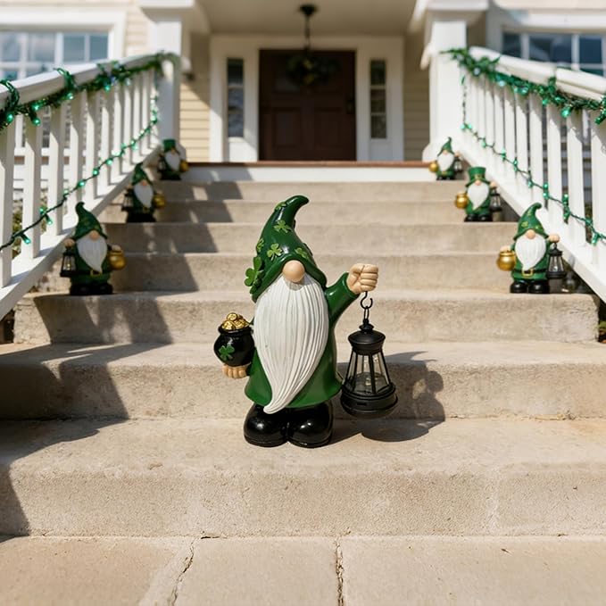St Patrick's Day Gnome Decorations Outdoor, Solar Leprechaun Decor with Pot of Gold, Resin Figurine with Shamrocks & Solar Light for Garden Patio, Gift Luck and Fortune