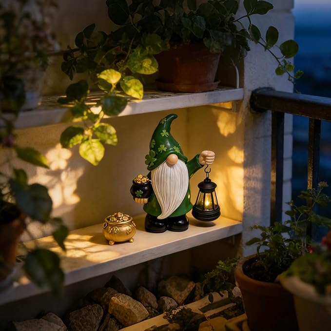 St Patrick's Day Gnome Decorations Outdoor, Solar Leprechaun Decor with Pot of Gold, Resin Figurine with Shamrocks & Solar Light for Garden Patio, Gift Luck and Fortune