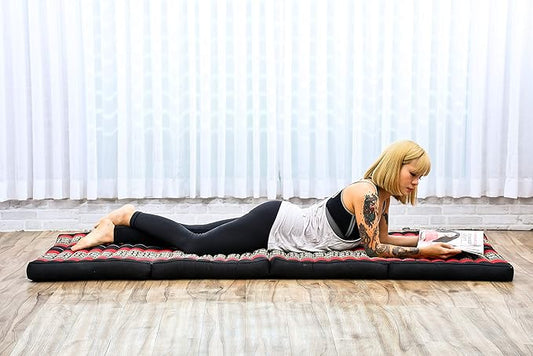 Leewadee Trifold Mattress Standard – Comfortable Thai Massage Pad, Foldable Floor Mattress Filled with Kapok, Perfect to Use as a Sleeping Mat 79 x 28 inches, Black Red