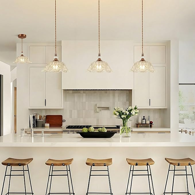 1 Piece Vintage Chandelier Light Fixtures with Crystal Glass Shade, Antique Red Bronze Finish Pendant Light for Kitchen Island, Hanging Light Fixture for Dining Room, Hallway, Living Room, Bedroom