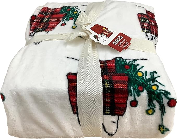Berkshire Blanket & Home Co Peanuts Winter Blanket, Polyester (White - Red Plaid Doghouse, Twin)