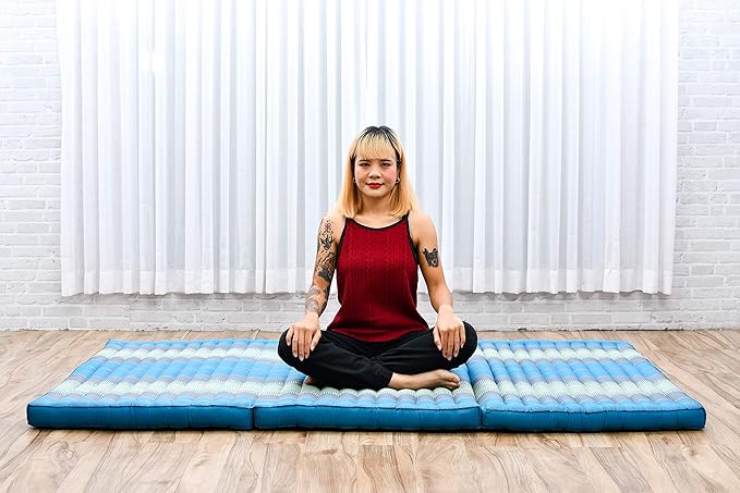 Leewadee Trifold Mattress XL – Comfortable Thai Massage Pad, Foldable Relaxation Floor Mattress Filled with Kapok, Perfect to Use as a Sleeping Mat 79 x 39 inches, Light Blue