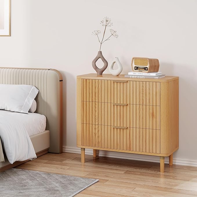 DWVO Fluted 3 Drawer Dresser, 32.5 Wider Modern Dressers Chest of Drawers with Solid Wood Legs, Wood Storage Dresser Organizer for Dorms, Flats, Living Rooms, Hallways,Natural Oak