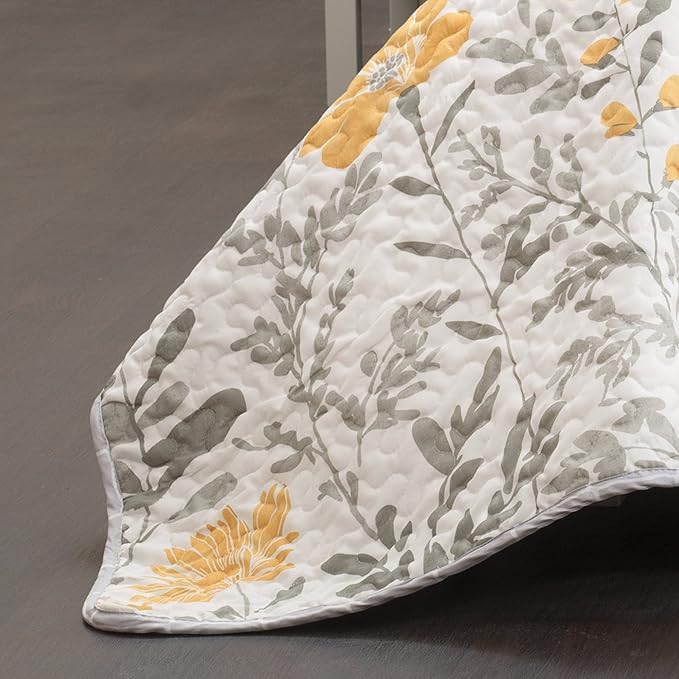 Lush Decor Aprile Reversible Floral Quilt Queen Size 3 Piece Set Full/Queen, Yellow & Gray - Bedding Set - Floral Quilt - Cottage Bedroom Décor