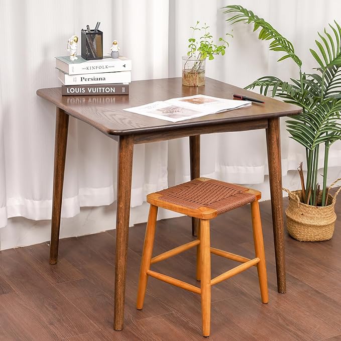 Square Dining Table 31.5“, Solid Wood Kitchen Table for Small Space, Mid-Century Modern Wooden Kitchen Dining Table, 31.5" L x 31.5" W x 29.5" H, Walnut