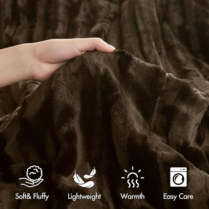 Madison Park Duke Luxe Faux Fur Reversible Comforter Set, Soft Plush Reverse, Modern Down Alternative Filling Cozy Bedding, Box Quilted Warm Cover, Matching Shams, Full/Queen, Chocolate 3 Piece