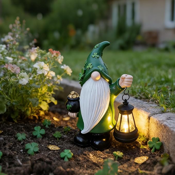 St Patrick's Day Gnome Decorations Outdoor, Solar Leprechaun Decor with Pot of Gold, Resin Figurine with Shamrocks & Solar Light for Garden Patio, Gift Luck and Fortune