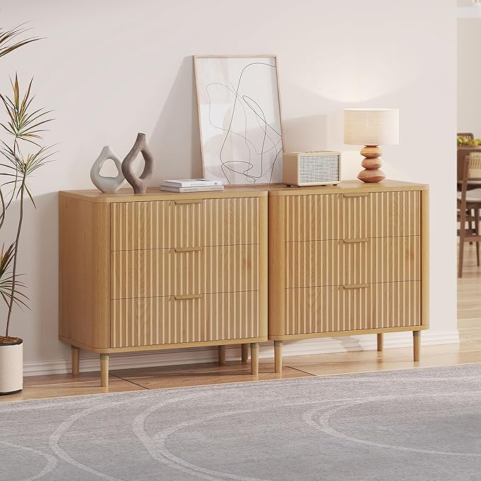 DWVO Fluted 3 Drawer Dresser, 32.5 Wider Modern Dressers Chest of Drawers with Solid Wood Legs, Wood Storage Dresser Organizer for Dorms, Flats, Living Rooms, Hallways,Natural Oak