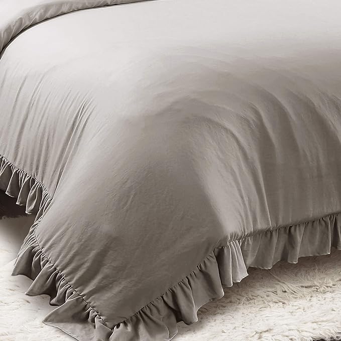 Lush Decor Reyna Ruffle Comforter Set - 3 Piece Cozy Ruffled Bedding Set - Timeless Elegance and Comfort for Dorm Room - Full/ Queen, Gray