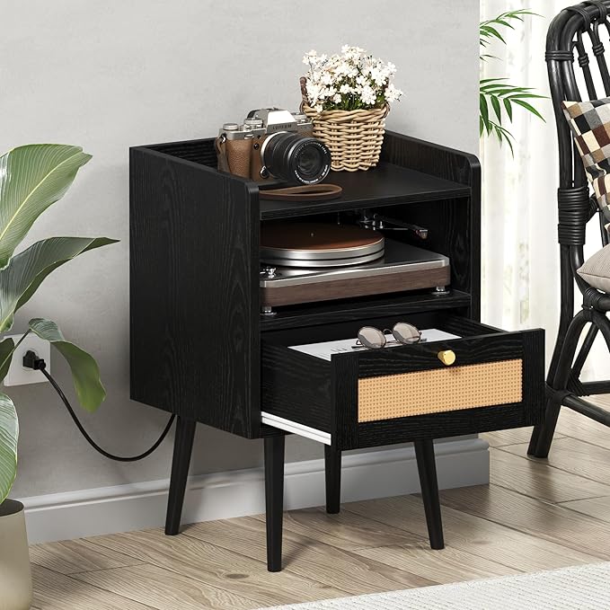 Night Stand Set 2, Nightstands Set of 2 with Charging Station, Rattan Side Tables with Solid Wood Legs, Boho Bedside End Table for Farmhouse Bedroom Dorm Small Space - Black