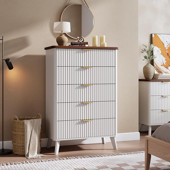 Garvee 5 Drawers Dresser for Bedroom, 47.2" Tall Dressers with Curved Profile Design, Fluted Wood Drawers with Gold Handle, Modern Chest of Dressers with Thickened Design for Living Room, White