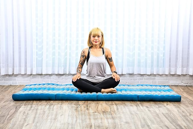 Leewadee Trifold Mattress Standard – Comfortable Thai Massage Pad, Foldable Floor Mattress Filled with Kapok, Perfect to Use as a Sleeping Mat 79 x 28 inches, Light Blue