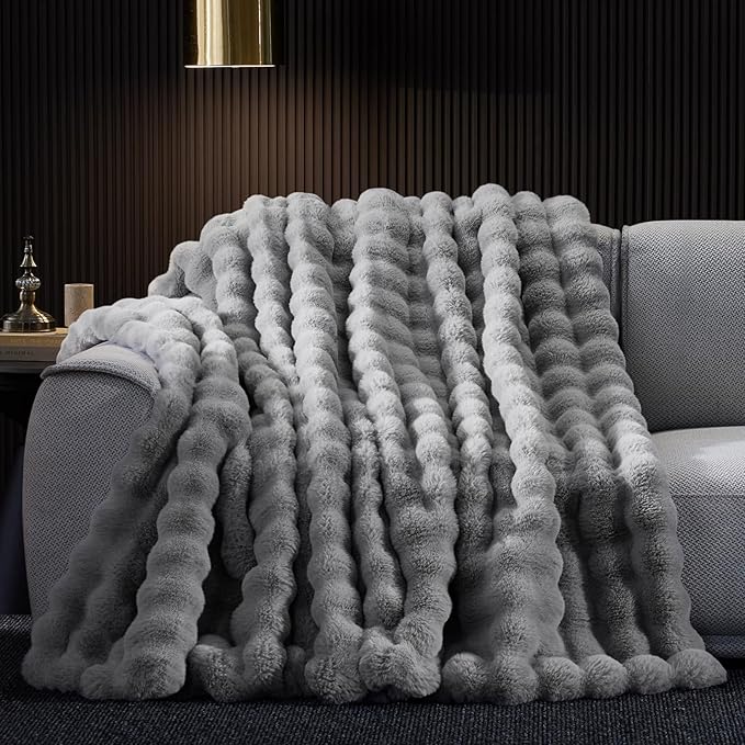Faux Fur Throw Blanket, 1000GSM Fluffy Soft Bubble Blanket for Couch Bed, Cozy Plush Warm and Thick Blanket, Fuzzy Rabbit Throw for Living Room Bedroom 50''*60'' Light Grey