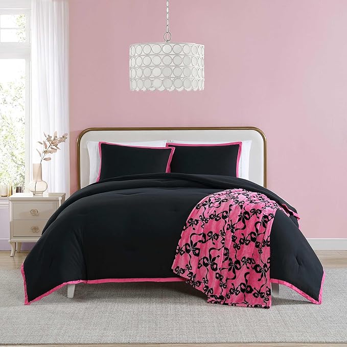 Betsey Johnson - Full/Queen Comforter Set, Super Soft Bedding with Matching Shams, Bonus Throw Included, Chic Bedding Essentials (Signature Hotel Solid Black, Full/Queen)