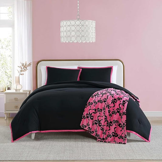 Betsey Johnson - Full/Queen Comforter Set, Super Soft Bedding with Matching Shams, Bonus Throw Included, Chic Bedding Essentials (Signature Hotel Solid Black, Full/Queen)