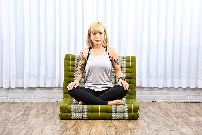 Leewadee Trifold Mattress Standard – Comfortable Thai Massage Pad, Foldable Floor Mattress Filled with Kapok, Perfect to Use as a Sleeping Mat 79 x 28 inches, Green