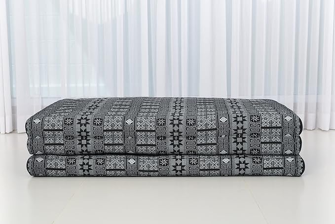 Leewadee Trifold Mattress XL – Comfortable Thai Massage Pad, Foldable Relaxation Floor Mattress Filled with Kapok, Perfect to Use as a Sleeping Mat 79 x 39 inches, Black