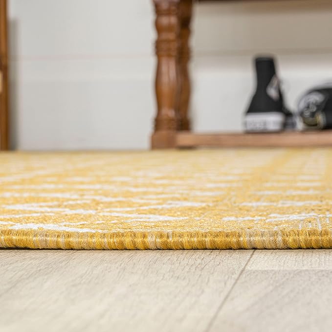 JONATHAN Y Moroccan Geometric Indoor Outdoor Round Area Rug 5 Ft Yellow/Cream, Ourika Textured Weave for Backyard, Patio, Porch, Easy-Cleaning, High Traffic, Pet-Friendly, Non-Shedding (SMB108G-5R)
