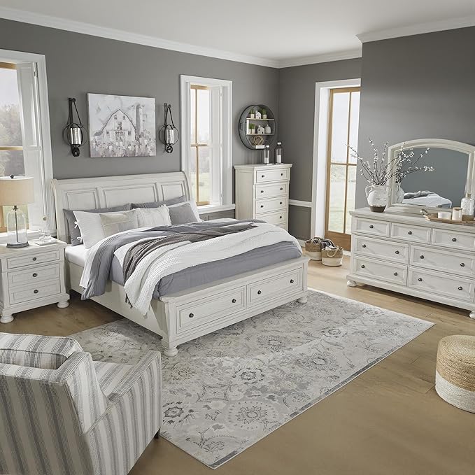 Signature Design by Ashley Robbinsdale Traditional 7 Drawer Dresser, Antique White