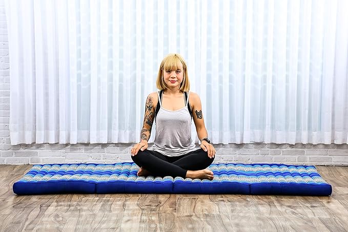 Leewadee Trifold Mattress Standard – Comfortable Thai Massage Pad, Foldable Floor Mattress Filled with Kapok, Perfect to Use as a Sleeping Mat 79 x 28 inches, Blue