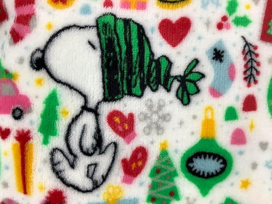 Berkshire Blanket & Home Co Peanuts Winter Blanket, Polyester (White - Green Hat, Wreaths, Pink Stockings, Pink Cars, Full/Queen)