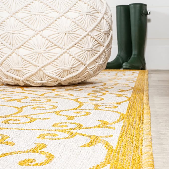 JONATHAN Y Vintage Filigree Indoor Outdoor Area Rug 4X6 Cream/Yellow, Madrid Textured Weave for Backyard, Patio, Porch, Easy-Cleaning, High Traffic, Pet-Friendly, Non-Shedding (SMB107D-4)