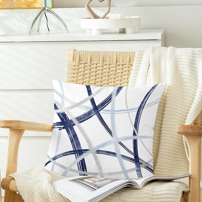 CaliTime Throw Pillow Cases Pack of 2 Cozy Fleece Arc-Shaped Abstract Geometric Lines Decorative Cushion Covers for Couch Bed Sofa Farmhouse Decoration 22 X 22 Inches Navy Baby Blue Grey