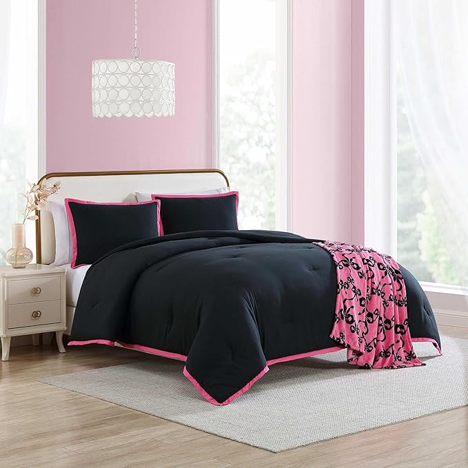 Betsey Johnson - Full/Queen Comforter Set, Super Soft Bedding with Matching Shams, Bonus Throw Included, Chic Bedding Essentials (Signature Hotel Solid Black, Full/Queen)